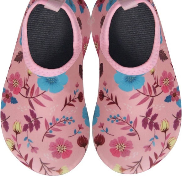 Brand new NWT Kids' Pink Floral Water Shoes size 3.5-4 - Picture 5 of 11